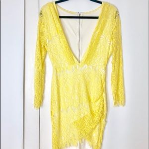 Plunging neckline yellow lace bodycon dress